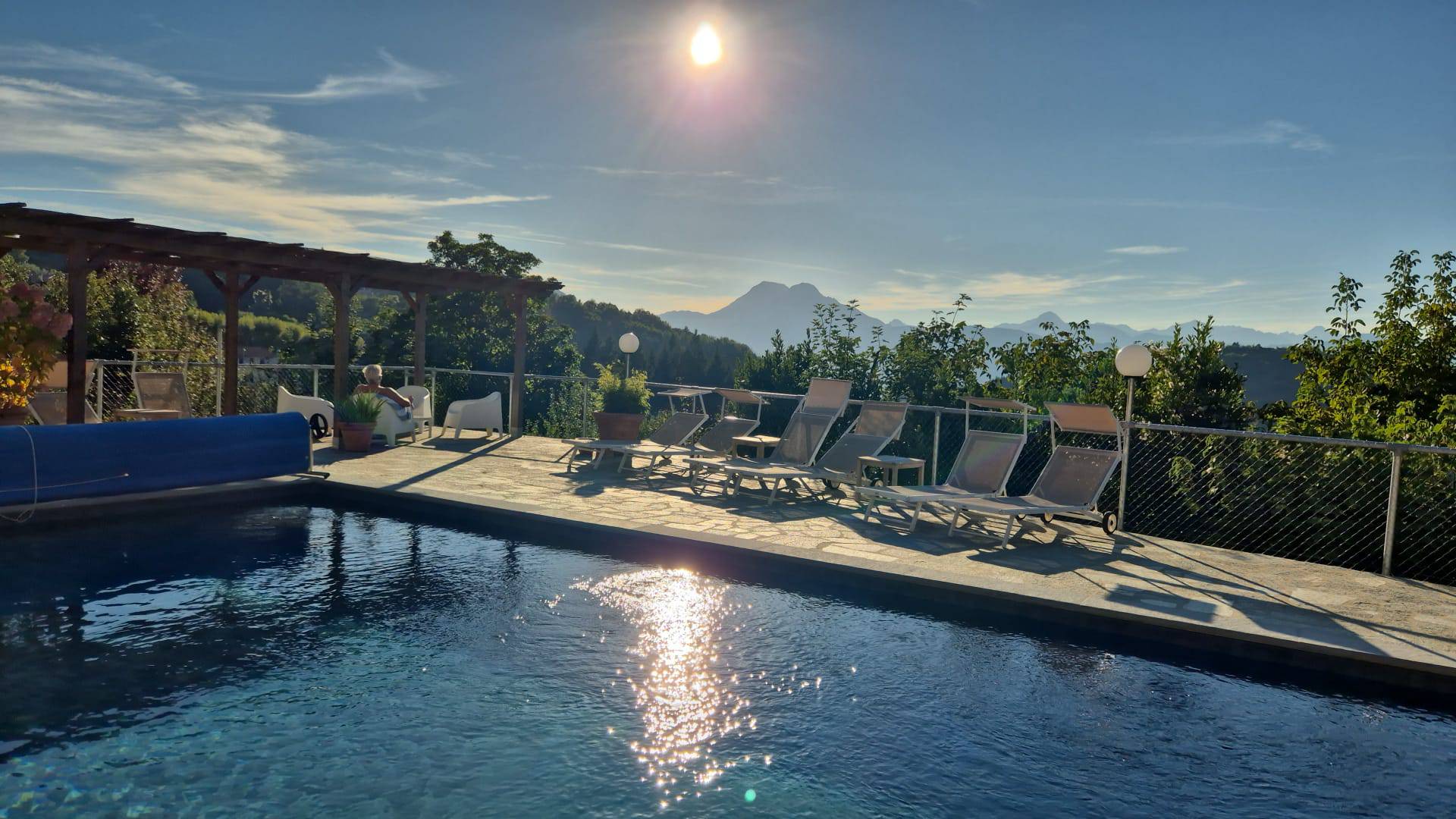 Nostalgische Toscaanse villa met zwembad: Villa Pavone, de ideale plek voor ontspanning en luxe in Italië.